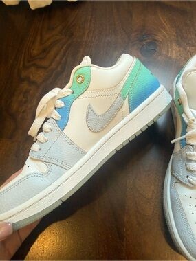 Nike Air Jordan Low-Top Sneakers in White, Gray & Teal. Womens 8
